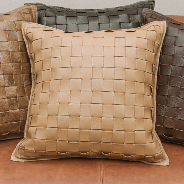 Almohadones de Cuero Vacuno Liso 50 x 50 cm Trenzado Cinta